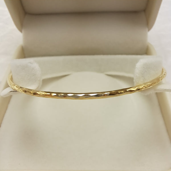 9ct Yellow Gold 2mm Hammered Bangle