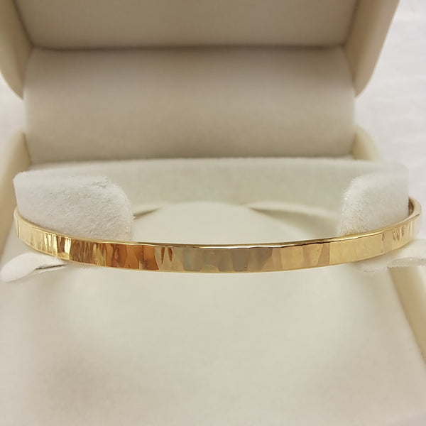 9ct Gold Oval Bark-Hammered Bangle - 3mm Flat Wire