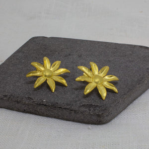 Yellow Gold 8 Petal Flower Studs