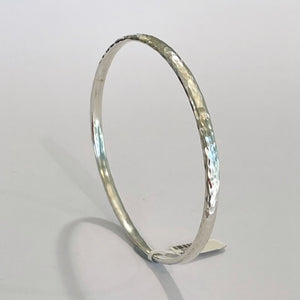 Silver Light Oval -Wire, Round Hammered Bangle